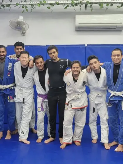 A picture capturing the spirit of our training sessions. We foster an environment where everyone, regardless of size or experience, feels like they belong.