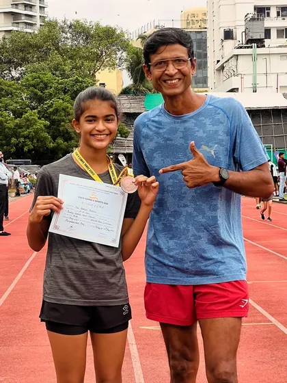 Another proud coaching moment with Aadhrika Bhandari after she won the bronze medal in the 600m at the CISCE Meet. She's a true inspiration for the younger kids.