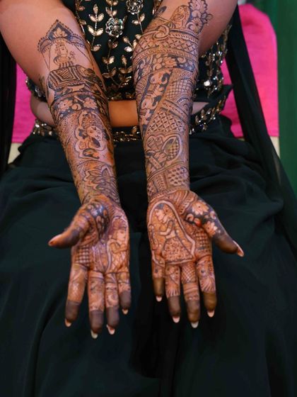 Ashok Mehandi Art - Bridal Mehndi Royal & Architectural Mehndi photo 9