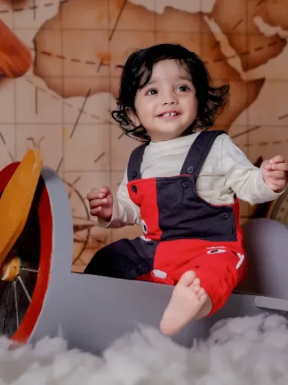 A little bit of heaven sent down to Earth. Our aviator theme lets your little one's dreams take flight.