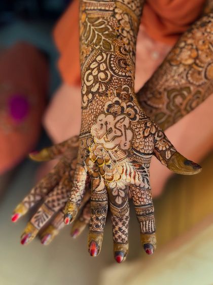 Z4 Studios - Bridal & Wedding Henna Personalized Henna Stories photo 18