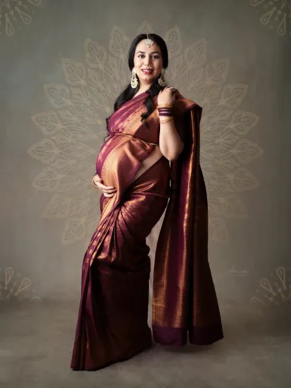 Abhinandan Photography - Maternity Photography Timeless Saree Portraits photo 16