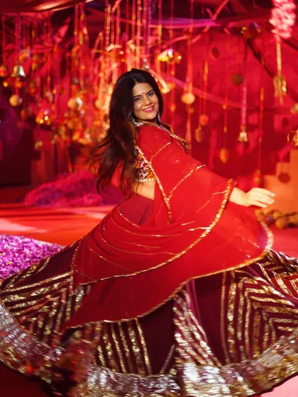 A solo moment captured during the 'Norta Aave' shoot. My choreography is all about expressing the emotion of the song, blending graceful movements with the powerful spirit of Garba.