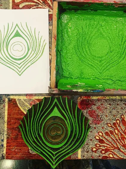 The beauty of handmade lies in its perfect imperfections. This peacock feather print shows the slight variations that make each impression unique. This is not screen printing; it is a craft with soul, and I love working with clients who appreciate that every piece is one of a kind.