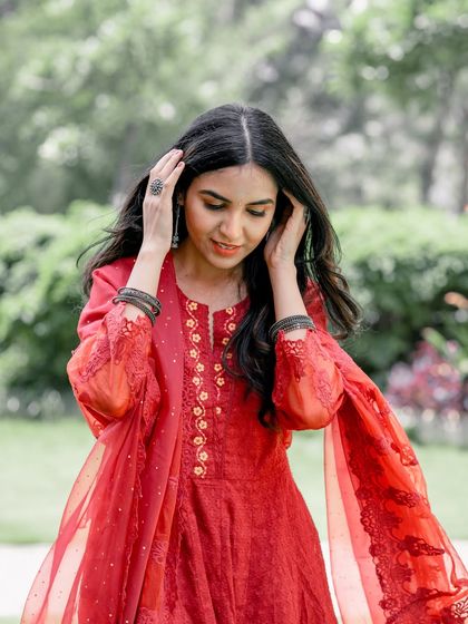 Another variation from the same pre-wedding session, showing a different natural pose. I provide a variety of shots to ensure you have many options you love.