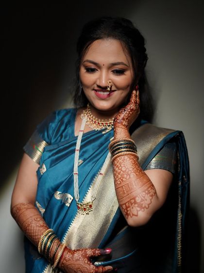 Traditional Engagement & Sakharpuda Looks photo 23