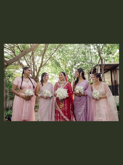 The People Who Make Us: Friends & Family photo 3