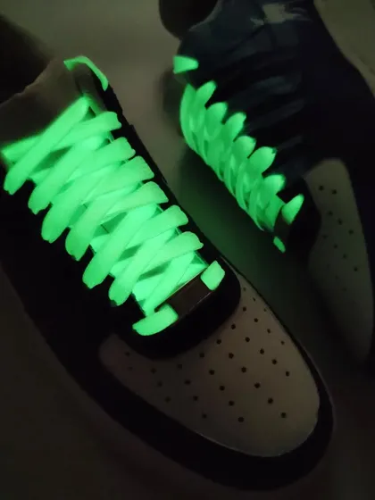 To add an extra bit of magic, I paired these Harry Potter sneakers with glow-in-the-dark laces. They look incredible in the dark!