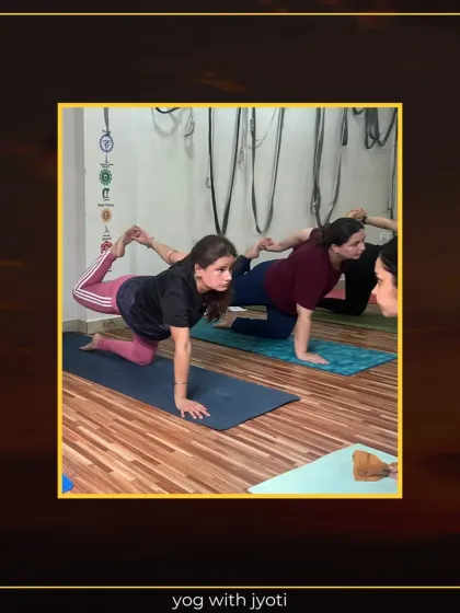 This balancing table-top pose with a leg lift (Dandayamana Bharmanasana) strengthens the back and improves balance.