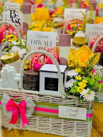 A vibrant and colourful Diwali hamper, this basket is filled with an assortment of treats, a small plant, and personalized tags. It’s a beautiful way to celebrate the festival of lights, curated to bring joy and prosperity.