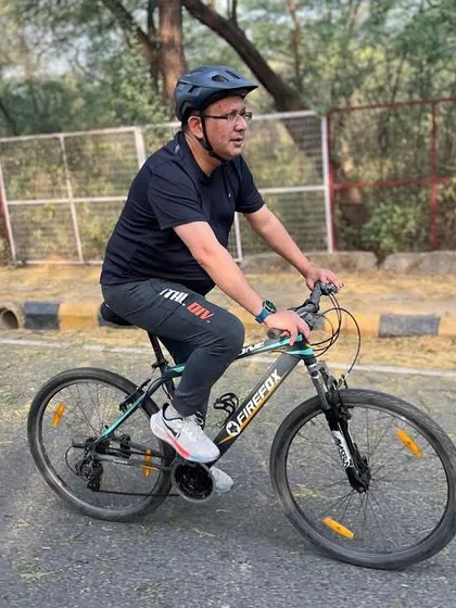 A member on his Firefox bike during a birthday ride. We love celebrating special occasions with a group cycle.