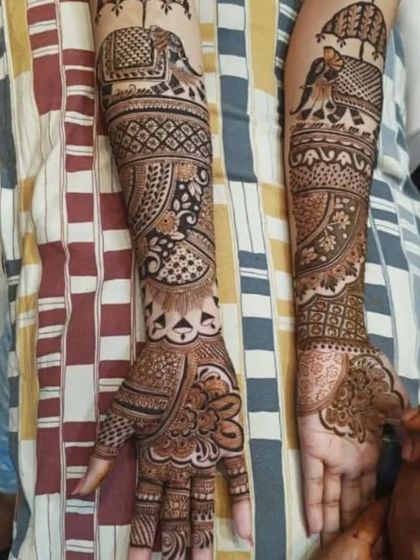 Traditional & Intricate Bridal Designs photo 31