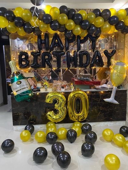 Birthday Balloon Arches & Backdrops photo 51