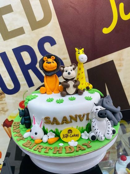 Animal & Jungle Adventure Cakes photo 16