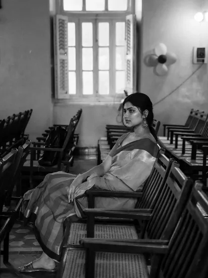 A full series shot around Colaba and CST, blending historic architecture with elegant saree styling. The mix of color and black and white photos shows the versatility of the location and the mood we can create.