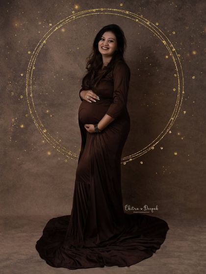 A beautiful portrait in a simple brown gown, enhanced with a sparkling digital backdrop. This shows how we can add a touch of magic to any shot.