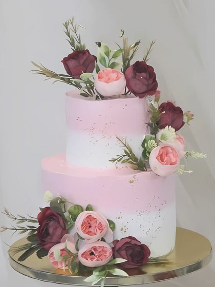 Cake in the Box - Custom Themed Cakes Grand Wedding & Engagement Cakes photo 9