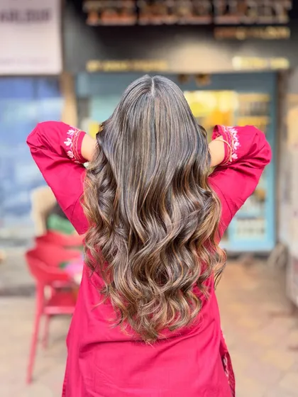Our famous Caramel Brown zulfein. These shots showcase the beautiful, flowing waves and perfectly blended caramel highlights that look stunning from every angle, especially on long Indian hair.