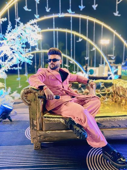 The Showman's Wardrobe photo 12