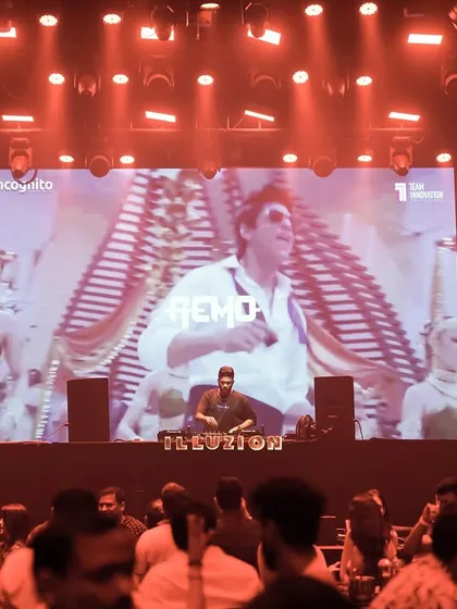 No event is too big. I’m comfortable commanding massive stages with full-scale visual production, including huge LED screens that make the whole experience more immersive. This is what a festival-level performance looks like.