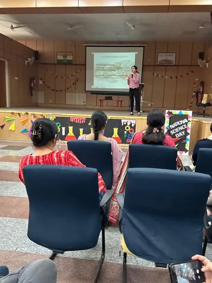 A view from the audience during a lifestyle management workshop. My sessions are structured to be informative and provide clear, actionable advice.