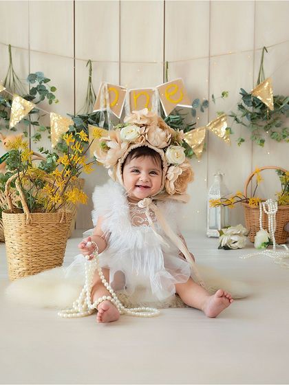 Props in Action: Creating Timeless Portraits photo 7