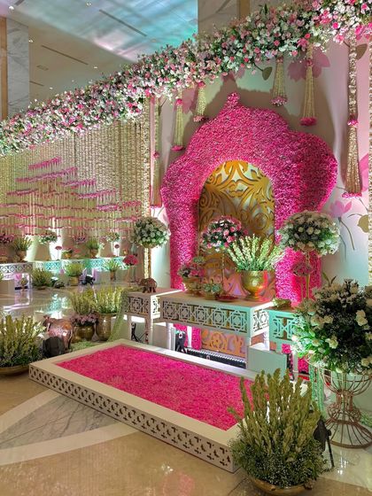Regal Indian Traditions: A Symphony in Pink & Gold photo 52