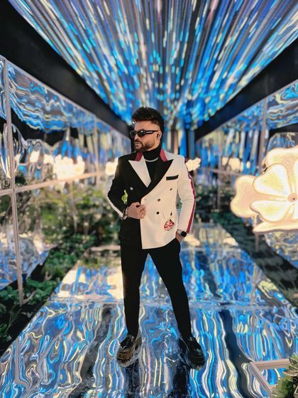 The Showman's Wardrobe photo 15