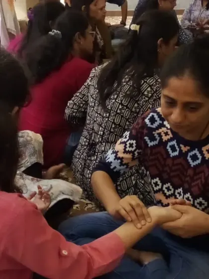 Doctors practicing the techniques of Nadi Parikshan on each other during our workshop. This hands-on learning is crucial for mastering the diagnostic skills that form the foundation of effective Ayurvedic treatment.