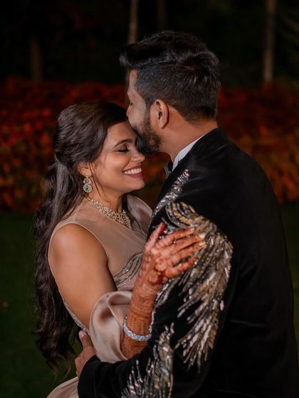 Journeys By Vivek - Wedding Cinematography Romantic Couple Portraits photo 10