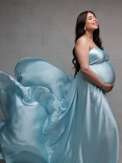 Celebrating a new chapter with this glowing mom to be. For her maternity shoot, she wanted a soft and angelic look. We kept the makeup minimal with a faint touch of color and created simple waves in her hair to capture this beautiful, serene moment.