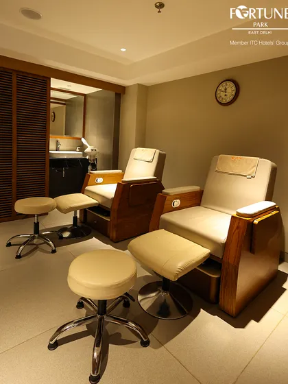 Give your tired feet the attention they deserve in my dedicated foot therapy section. These comfortable recliners are designed for ultimate relaxation during a reflexology session or pedicure.