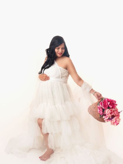 Anitha - Maternity Photography Glamorous Gown Portraits photo 18