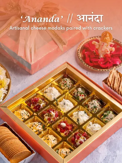 Introducing 'Ananda', my artisanal cheese modaks paired with crackers. This is part of my Swaad Peti for Ganesh Chaturthi, a gourmet celebration of tradition and indulgence.