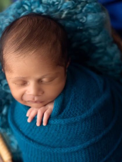 Another dreamy little smile. I patiently wait for these moments, as they truly make for the most special and personal portraits.