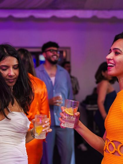 More happy faces from a private party. Good music and good company make the best memories.