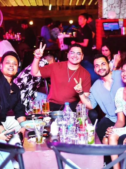 Another happy group enjoying the vibrant atmosphere and my desi beats.
