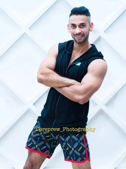 A smile is a curve that sets everything straight. This is the joy I feel every day doing what I love. My goal is to help you find this same happiness and confidence in your own fitness journey.
