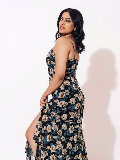 Signature Soft Glam & Glowy Skin photo 50