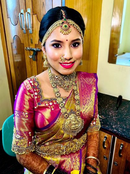 A happy bride showing off her complete look. Our rental jewellery is perfect for capturing these unfiltered, joyous moments.