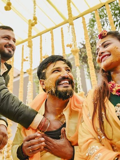 Somesh Chaurasiya - Wedding Photography & Cinematography Vibrant Haldi & Mehendi Moments photo 28