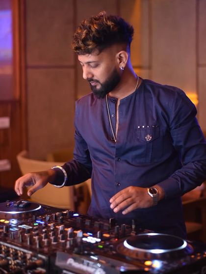 In the flow, mixing tracks. Every set is a chance to create something new.