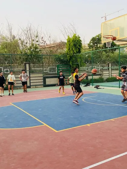 A player uses a crossover to create space. We teach ball-handling moves that are effective in real game situations.