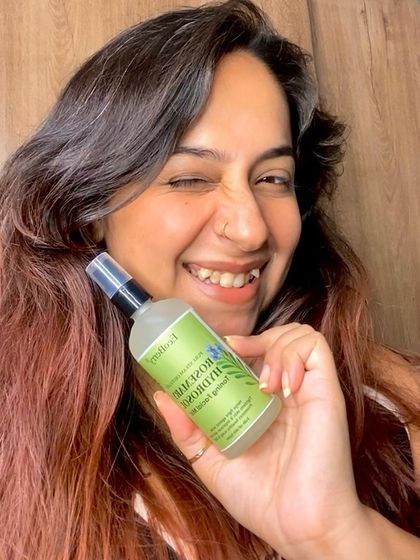 Winking in approval, this user is clearly a fan of our Rosemary Toner. It's a clean, natural product that helps balance the skin and leaves it looking brighter and smoother.