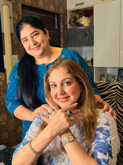 So much fun catching up and doing nails for Meenakshi Dutt.