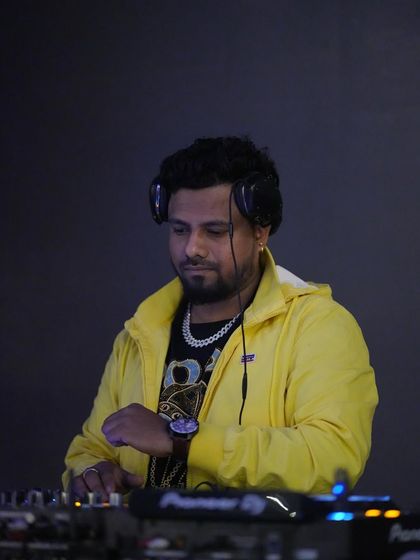 DJ Vidyut - Club & Nightlife DJ/VDJ Services The DJ Vidyut Lookbook photo 6