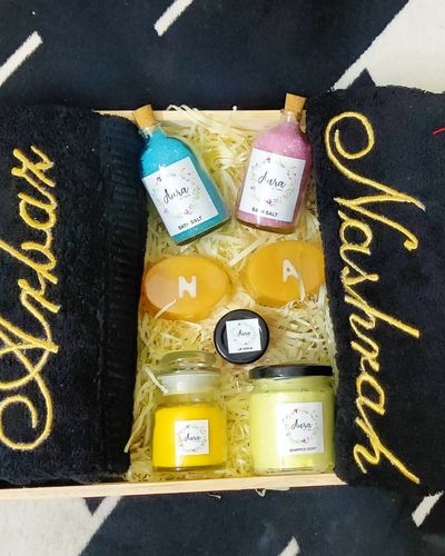 Customized Gift Hampers