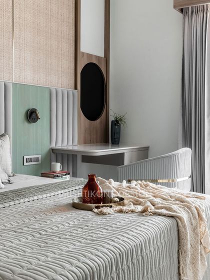 Drishtikone Design - Interior Design & Turnkey Execution Bedrooms: Personal Sanctuaries photo 10