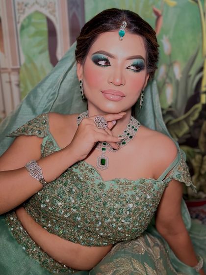 A final look at this gorgeous mint green style. The makeup is fresh, modern, and absolutely stunning.