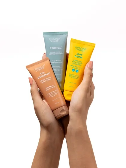 Sometimes, a simple hand shot is the most effective. Holding the products this way adds a human element and shows the scale of the tubes, helping customers connect with the brand on a more personal level.